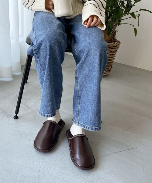CANAL JEAN(キャナルジーン)の「DULTON PU SLIPPERS EV スリッパ(WOMEN)/T20-0226S(ルームシューズ/スリッパ・レディース・ブラック/ネイビー/ブラウン・ONE SIZE)」の4枚目の写真