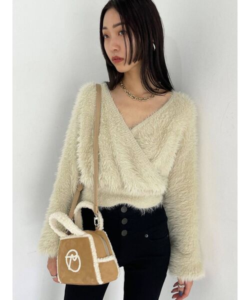 EMODA(エモダ)の「2WAYシャギーニット(ニット/セーター・レディース・ブラック/グレー/アイボリー/ベージュ・FREE)」の7枚目の写真