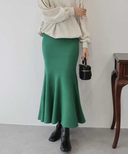 BLUEEAST（ブルーイースト）の「ニットマーメイドスカート（スカート・レディース・ブラック/ベージュ/グレー/グリーン/アイボリー・MEDIUM）」の5枚目の写真