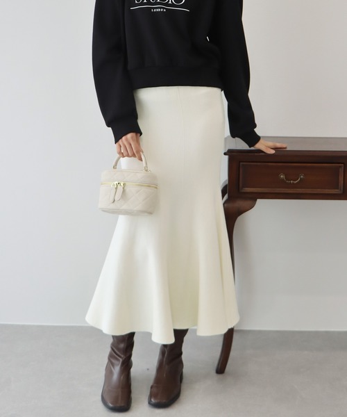 BLUEEAST（ブルーイースト）の「ニットマーメイドスカート（スカート・レディース・ブラック/ベージュ/グレー/グリーン/アイボリー・MEDIUM）」の6枚目の写真