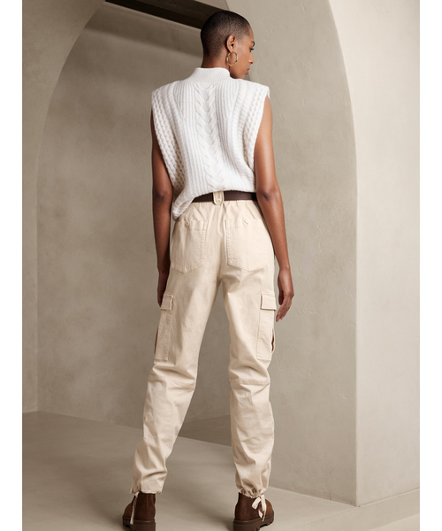 Banana Republic(バナナリパブリック)の「Sierraモールスキンカーゴパンツ(カーゴパンツ・レディース・アイボリー/キャメル・0/2/4/00/6)」の8枚目の写真