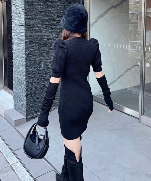 ROYAL PARTY（ロイヤルパーティー）の「アームウォーマー付タイトミニワンピース（ワンピース・レディース・パープル/ブラック/オフホワイト・FREE）」の17枚目の写真