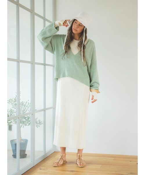 Ungrid（アングリッド）の「テープヤーン深Ｖネックニット（ニット/セーター・レディース・アイボリー/ミント/パープル・FREE）」の8枚目の写真