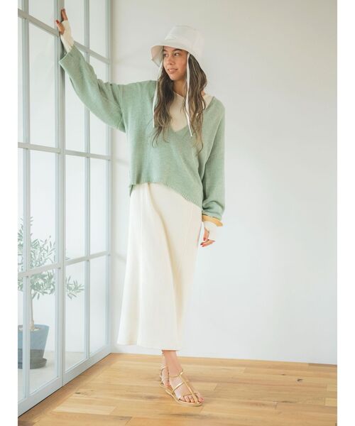 Ungrid（アングリッド）の「テープヤーン深Ｖネックニット（ニット/セーター・レディース・アイボリー/ミント/パープル・FREE）」の9枚目の写真