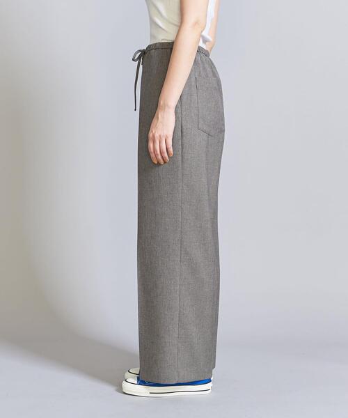 BEAUTY&YOUTH UNITED ARROWS（ビューティーアンドユースユナイテッドアローズ）の「ポリエステル トロ イージー ワイドパンツ -ウォッシャブル-（その他パンツ・レディース・モカ/ダークグレー・S/M）」の4枚目の写真