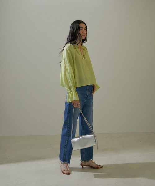 SALON adam et rope'（サロン アダム エ ロペ）の「[ご好評につき追加決定！]【BRENTA】アンクルゴムストラップヒールサンダル（サンダル・レディース・ブラック/キャメル・22.5cm/23.5cm/24.5cm/25.5cm）」の14枚目の写真