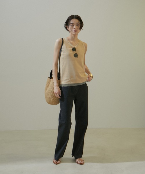 SALON adam et rope'（サロン アダム エ ロペ）の「[ご好評につき追加決定！]【BRENTA】アンクルゴムストラップヒールサンダル（サンダル・レディース・ブラック/キャメル・22.5cm/23.5cm/24.5cm/25.5cm）」の21枚目の写真