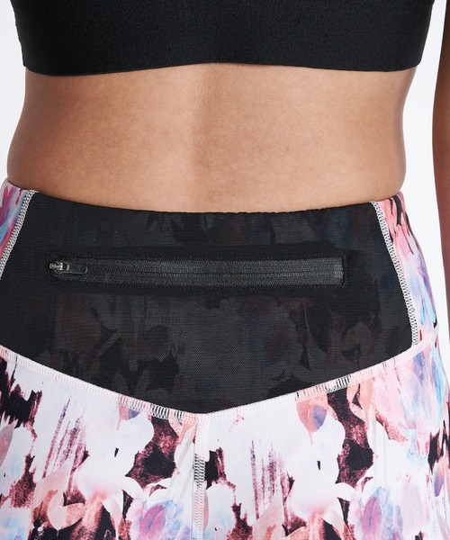 ROXY(ロキシー)の「ONE STEP AHEAD LEGGI/ロキシーレギンス・スパッツ(レギンス/スパッツ・レディース・ネイビー/マルチ/ブラック・SMALL/MEDIUM/LARGE)」の8枚目の写真