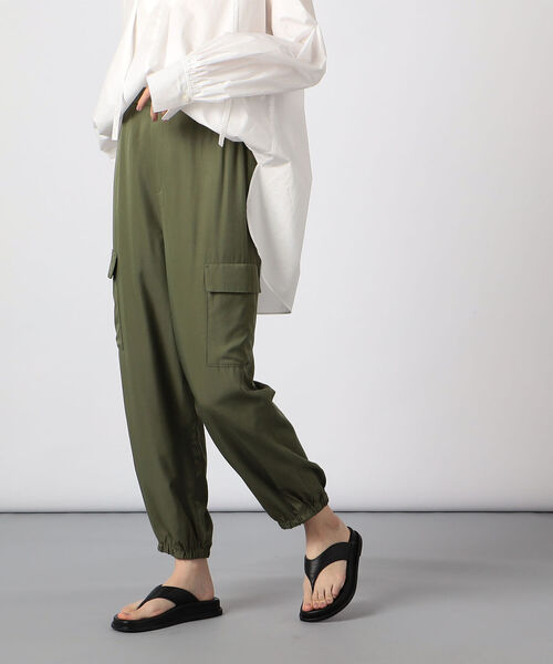 NOLLEY’S(ノーリーズ)の「フィラメントカルゼカーゴパンツ(カーゴパンツ・レディース・ホワイト/オリーブ・36/38)」の11枚目の写真