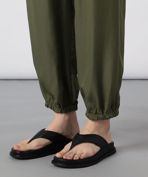 NOLLEY’S(ノーリーズ)の「フィラメントカルゼカーゴパンツ(カーゴパンツ・レディース・ホワイト/オリーブ・36/38)」の18枚目の写真
