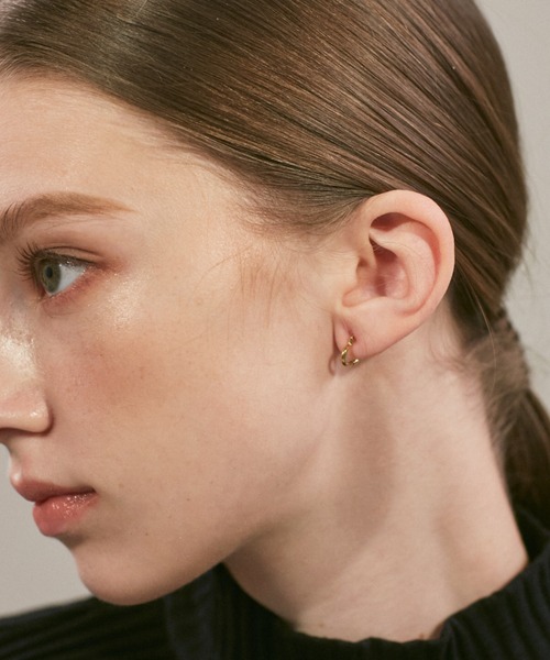 ciite' surgical stainless（シーテサージカルステンレス）の「【 金属アレルギー対応 】 ミニハートフープピアス サージカルステンレス 316L（ピアス（両耳用）・レディース・シルバー/ゴールド・FREE）」の2枚目の写真