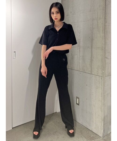 GYDA(ジェイダ)の「パイルロンパース(つなぎ/オールインワン・レディース・ライトグレー/ブラック・FREE)」の2枚目の写真