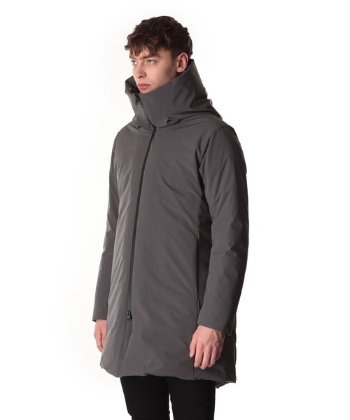 ATTACHMENT(アタッチメント)の「3レイヤー ライトタフタ フーデッド ダウンコート / 3LAYER LIGHT TAFFETA HOODED DOWN COAT(ダウンジャケット/コート・メンズ・ブラック/ダークグレー・1/3/2)」の4枚目の写真