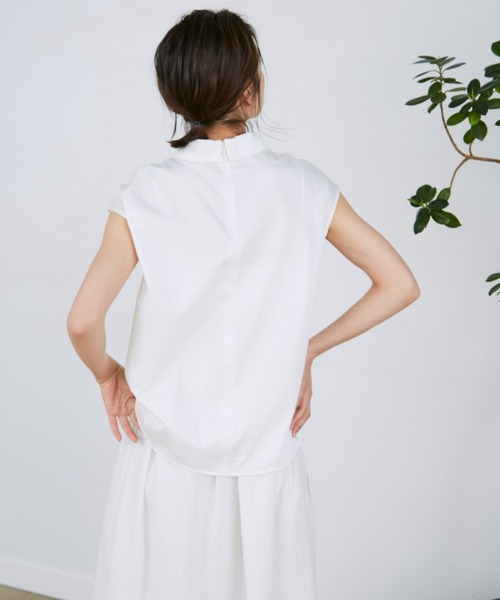 INED(イネド)の「フロントレースブラウス(シャツ/ブラウス・レディース・ネイビー/オフホワイト・9号)」の12枚目の写真