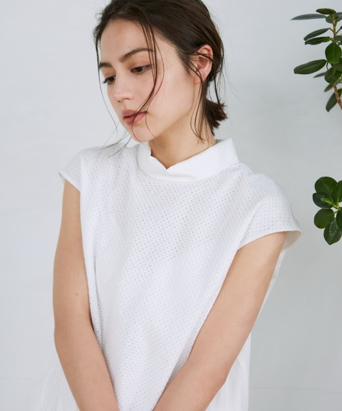 INED(イネド)の「フロントレースブラウス(シャツ/ブラウス・レディース・ネイビー/オフホワイト・9号)」の13枚目の写真
