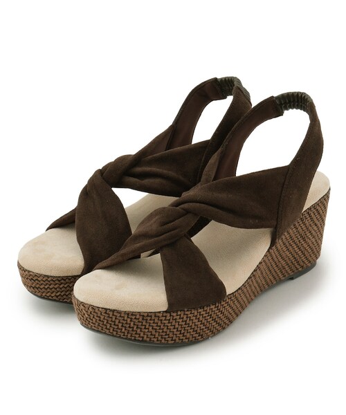 SHOO・LA・RUE（シューラルー）の「◆やわらかひねりウェッジサンダル（サンダル・レディース・チョコ/ベージュ/イエロー・35/45）」の2枚目の写真