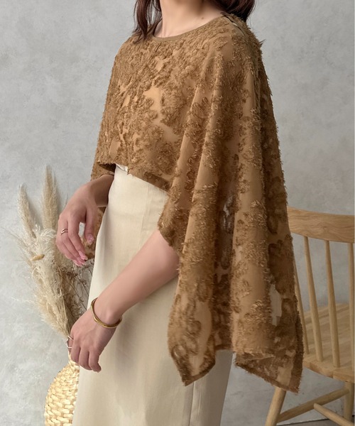 apres jour clair（アプレジュールクレア）の「【apres jour clair】2WAYジャガードトップス【ZOZOTOWN限定アイテム】（シャツ/ブラウス・レディース・ブラウン系その他/アイボリー・フリー/X-LARGE）」の5枚目の写真