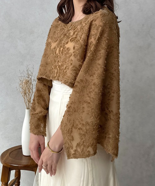 apres jour clair（アプレジュールクレア）の「【apres jour clair】2WAYジャガードトップス【ZOZOTOWN限定アイテム】（シャツ/ブラウス・レディース・ブラウン系その他/アイボリー・フリー/X-LARGE）」の3枚目の写真