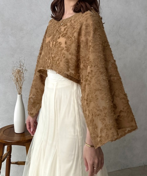 apres jour clair（アプレジュールクレア）の「【apres jour clair】2WAYジャガードトップス【ZOZOTOWN限定アイテム】（シャツ/ブラウス・レディース・ブラウン系その他/アイボリー・フリー/X-LARGE）」の4枚目の写真