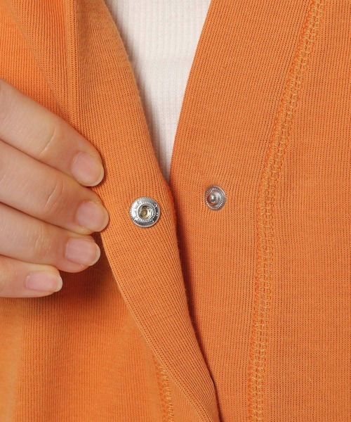 LOWRYS FARM（ローリーズファーム）の「カットカーディガン５Ｓ　904377（カーディガン/ボレロ・レディース・アイボリー/オレンジ/グレー/ブラック・FREE）」の16枚目の写真