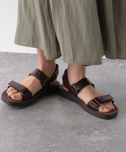 GLOBAL WORK(グローバルワーク)の「らくっションフィットベルトサンダル/189465(サンダル・レディース・アイボリー/ブラウン/ブラック・LARGE/MEDIUM)」の3枚目の写真