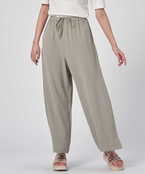 HONEYSUCKLE ROSE（ハニーサックルローズ）の「【接触冷感】【HONEYSUCKLE ROSE】サラサラスリットイージーパンツ（その他パンツ・レディース・カーキブラウン/ブラック・M-L）」の7枚目の写真