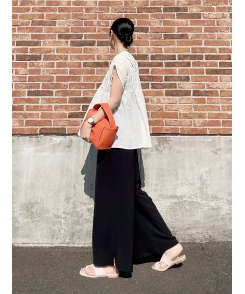 HONEYSUCKLE ROSE（ハニーサックルローズ）の「【接触冷感】【HONEYSUCKLE ROSE】サラサラスリットイージーパンツ（その他パンツ・レディース・カーキブラウン/ブラック・M-L）」の15枚目の写真