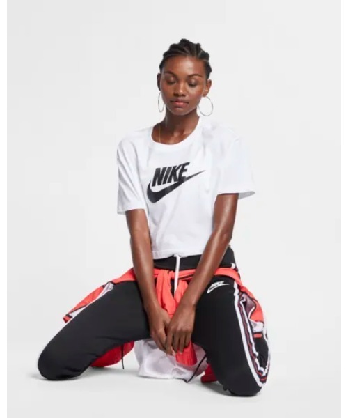 NIKE（ナイキ）の「《NIKEアパレル》WS ES ｸﾛｯﾌﾟｱｲｺﾝﾌﾚﾝﾁﾃﾘｰTｼｬﾂ