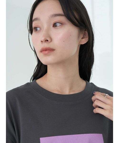 earth music&ecology(アースミュージックアンドエコロジー)の「フルーツプリントTEE(Tシャツ/カットソー・レディース・ベージュ/オフホワイト/チャコールグレー・FREE)」の20枚目の写真