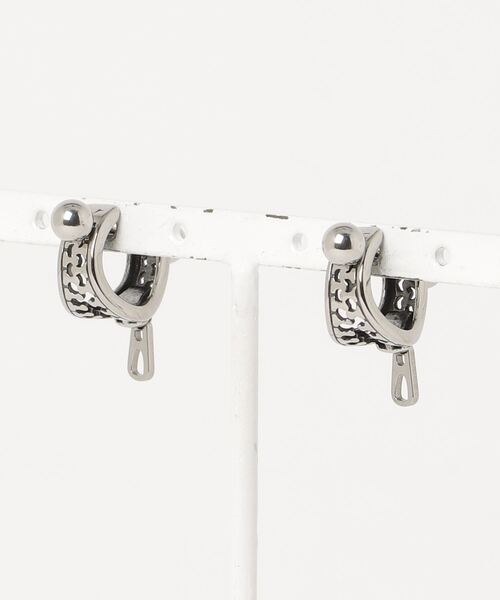 JOHN'S CLOSET(ジョンズクローゼット)の「【40】バリエーションピアス 〔両耳用/2個セット〕(ピアス(両耳用)・メンズ・シルバー系その他/シルバー系その他2/シルバー系その他3/シルバー系その他4/シルバー系その他5/シルバー系その他6/シルバー系その他7/シルバー/シルバー系・FREE)」の11枚目の写真