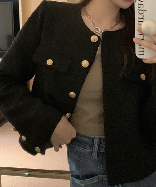 Chick（チック）の「ゴールドボタンショート丈ジャケット（ノーカラー