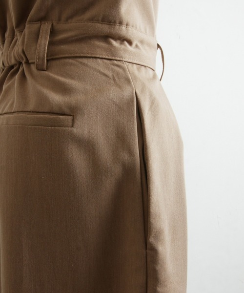 &. NOSTALGIA（アンドドットノスタルジア）の「ウエストデザインタックワイドパンツ（その他パンツ・レディース・ベージュ/グレー・FREE）」の5枚目の写真
