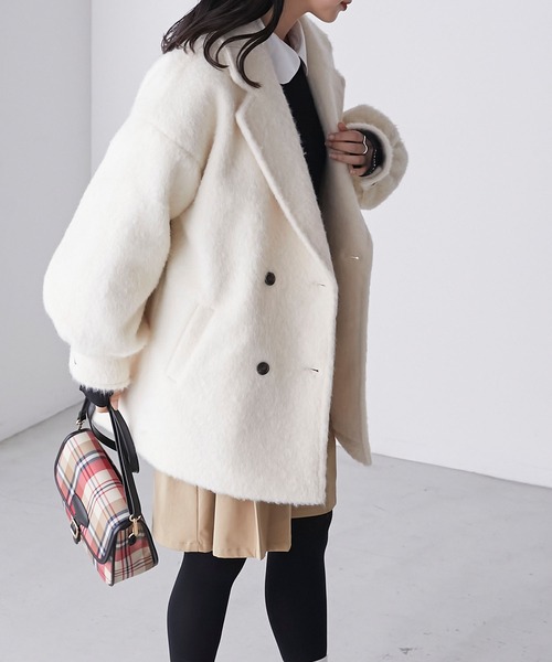 BONLECILL（ボンルシール）の「シャギーメルトンミドル丈コート（チェスターコート・レディース・アイボリー/チャコールグレー・FREE）」の4枚目の写真