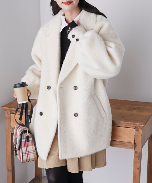 BONLECILL（ボンルシール）の「シャギーメルトンミドル丈コート（チェスターコート・レディース・アイボリー/チャコールグレー・FREE）」の6枚目の写真