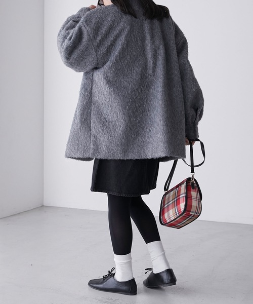 BONLECILL（ボンルシール）の「シャギーメルトンミドル丈コート（チェスターコート・レディース・アイボリー/チャコールグレー・FREE）」の17枚目の写真