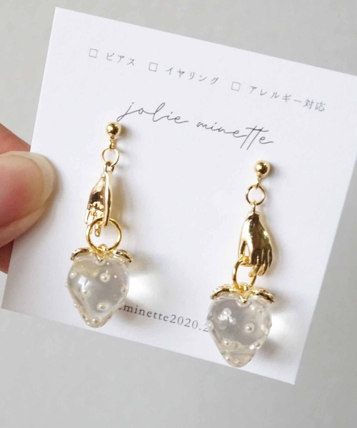 CERCA(チェルカ)の「jolie minette/もぎたて いちご狩り ゴールド ピアス(ピアス(両耳用)・レディース・ブラック/ベージュ/ブラウン/クリア・FREE)」の4枚目の写真