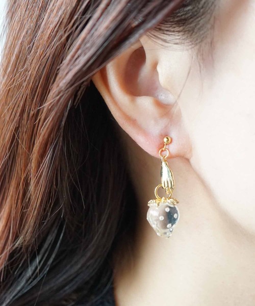 CERCA(チェルカ)の「jolie minette/もぎたて いちご狩り ゴールド ピアス(ピアス(両耳用)・レディース・ブラック/ベージュ/ブラウン/クリア・FREE)」の12枚目の写真