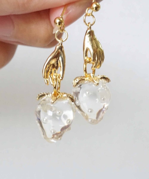 CERCA(チェルカ)の「jolie minette/もぎたて いちご狩り ゴールド ピアス(ピアス(両耳用)・レディース・ブラック/ベージュ/ブラウン/クリア・FREE)」の16枚目の写真
