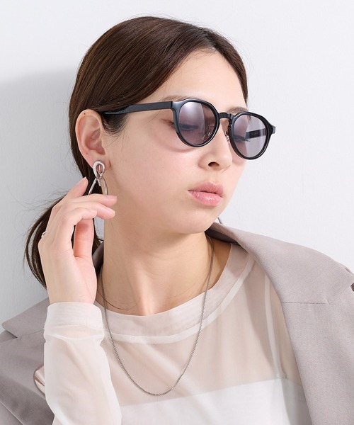 NOEYEDIA（ノーアイディア）の「【NOEYEDIA】ボストン　カラーレンズサングラス NE-430（サングラス・レディース・ブラック系その他2/ブラック系その他3/ブラック系1/ブラウン/グレー/ブラック系その他4/グレー系その他2/ブラウン系その他2/ブラウン系その他3・FREE）」の12枚目の写真