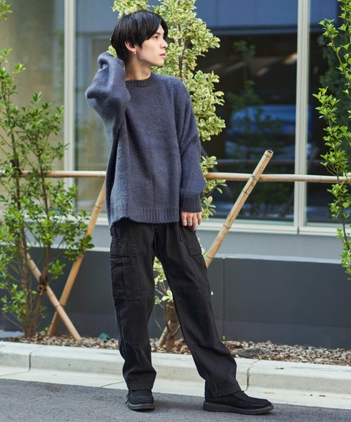 ADPOSION(アドポーション)の「モヘアタッチクルーネックニット(ニット/セーター・メンズ・グリーン/ブルー/マスタード/チャコールグレー/グレー/レッド/ブラック/ブラック系1/レッド系1/ブルー系1・LARGE/MEDIUM)」の22枚目の写真