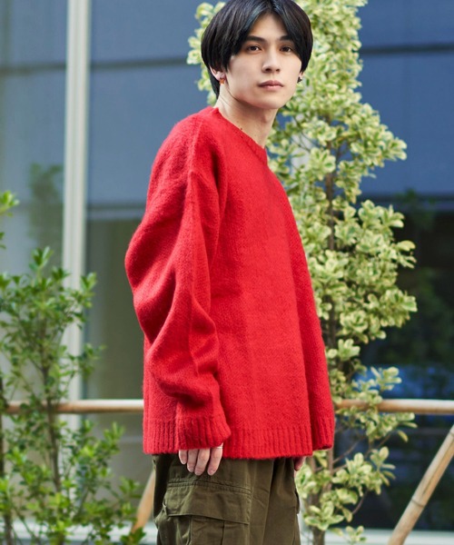 ADPOSION(アドポーション)の「モヘアタッチクルーネックニット(ニット/セーター・メンズ・グリーン/ブルー/マスタード/チャコールグレー/グレー/レッド/ブラック/ブラック系1/レッド系1/ブルー系1・LARGE/MEDIUM)」の18枚目の写真