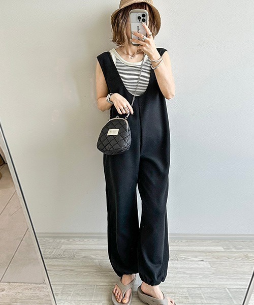 AMELY（エミリー）の「2Wayワッフルサロペット（サロペット/オーバーオール・レディース・ブラウン/オフホワイト/カーキ/ブラック/グレー/チャコールグレー/ブルー/ベージュ系・C/M/L）」の2枚目の写真