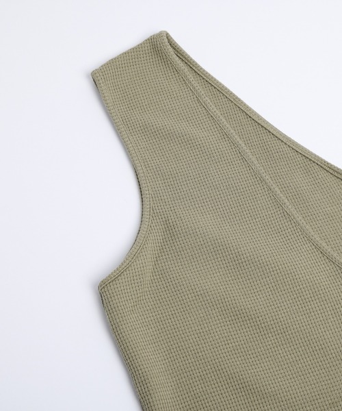 AMELY（エミリー）の「2Wayワッフルサロペット（サロペット/オーバーオール・レディース・ブラウン/オフホワイト/カーキ/ブラック/グレー/チャコールグレー/ブルー/ベージュ系・C/M/L）」の17枚目の写真