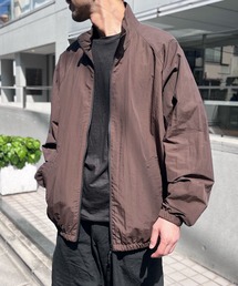 yield（イールド）の「【UNITED ATHLE】ユナイテッドアスレ コットンライク ナイロン トレーニング ジャケット（裏地付） 7220（ナイロンジャケット）」
