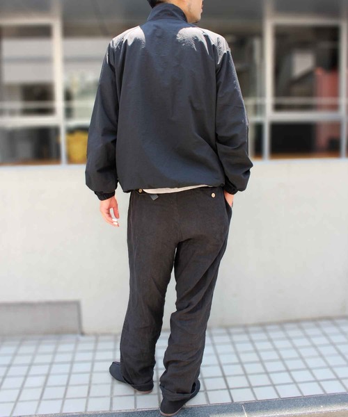 United Athle（ユナイテッドアスレ）の「【UNITED ATHLE】ユナイテッドアスレ コットンライク ナイロン トレーニング ジャケット（裏地付） 7220（ナイロンジャケット・メンズ・ブラック/ネイビー/ヘザーグレー/チャコールグレー・M/L/XL）」の8枚目の写真