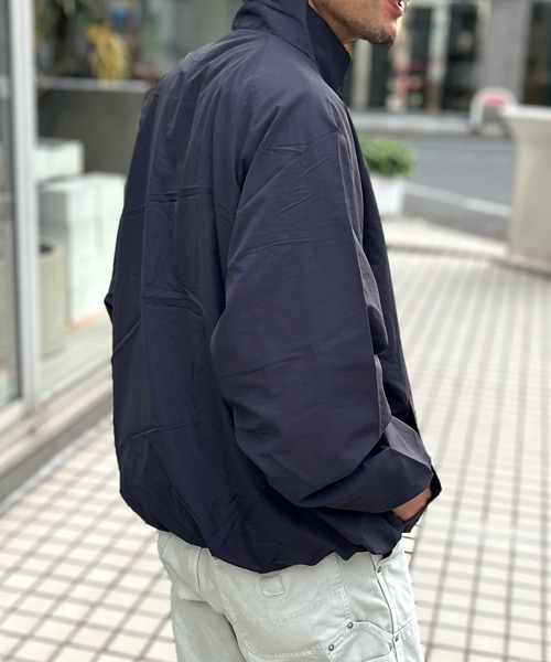 United Athle（ユナイテッドアスレ）の「【UNITED ATHLE】ユナイテッドアスレ コットンライク ナイロン トレーニング ジャケット（裏地付） 7220（ナイロンジャケット・メンズ・ブラック/ネイビー/ヘザーグレー/チャコールグレー・M/L/XL）」の17枚目の写真