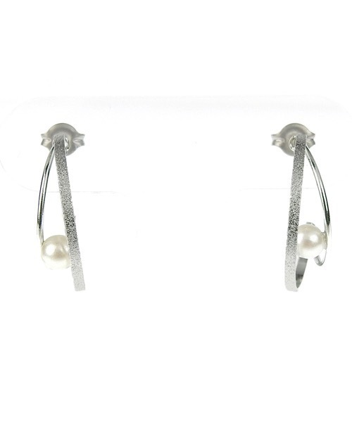itam(アイタム)の「【itam】アイタム/ ダブルフープピアス(ピアス(両耳用)・レディース・シルバー/ゴールド・FREE)」の3枚目の写真