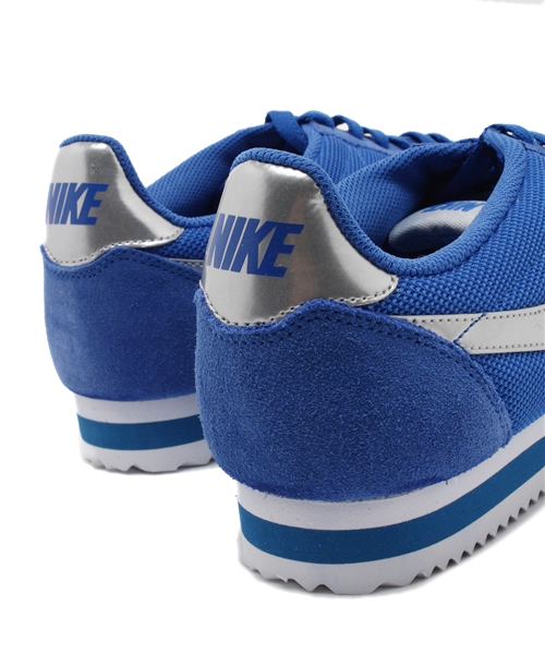 NIKE(ナイキ)の「ユニセックス ナイキ クラシックコルテッツ ナイロン NIKE CLASSIC CORTEZ NYLON 532487(スニーカー・メンズ・ブルー/ホワイト・24.5cm/27.5cm/27cm/24cm/28cm/26.5cm/28.5cm)」の12枚目の写真