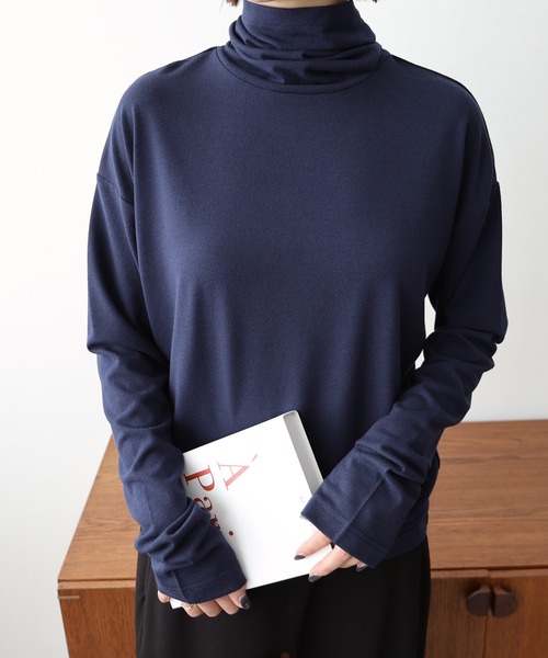 evernavy（エバーネイビー）の「メリノクレープジャージー調タートルネックトップス（Tシャツ/カットソー・レディース・モカ/ブラック/オフホワイト/ネイビー・M）」の12枚目の写真