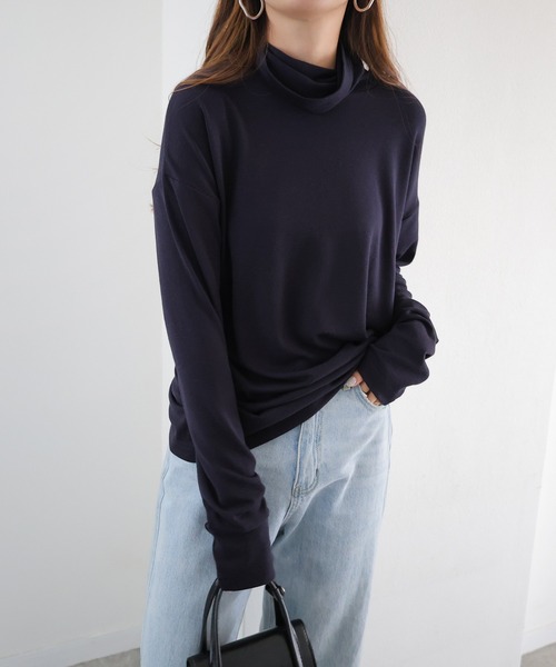 evernavy（エバーネイビー）の「メリノクレープジャージー調タートルネックトップス（Tシャツ/カットソー・レディース・モカ/ブラック/オフホワイト/ネイビー・M）」の14枚目の写真